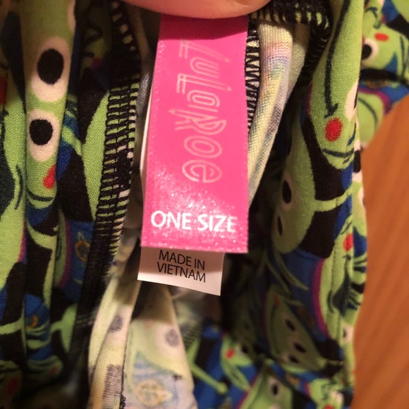 ❌SOLD❌ NWT OS LLR Toy Story Alien Print Leggings - Picture 4 of 4